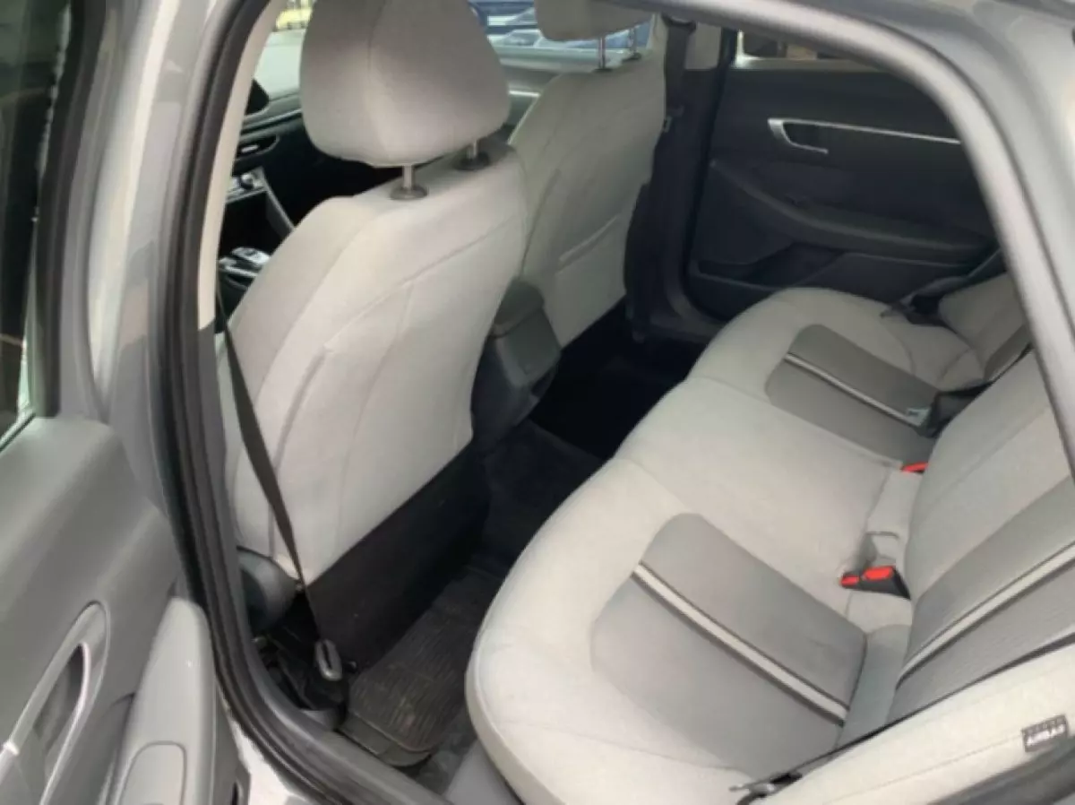 interiorBack