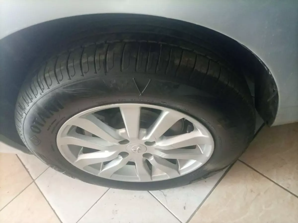 tyre0