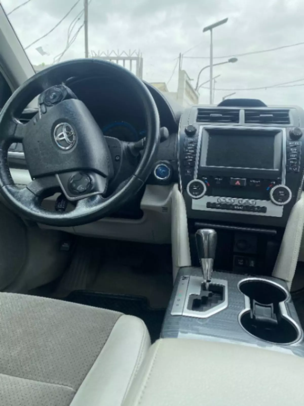 interiorFront