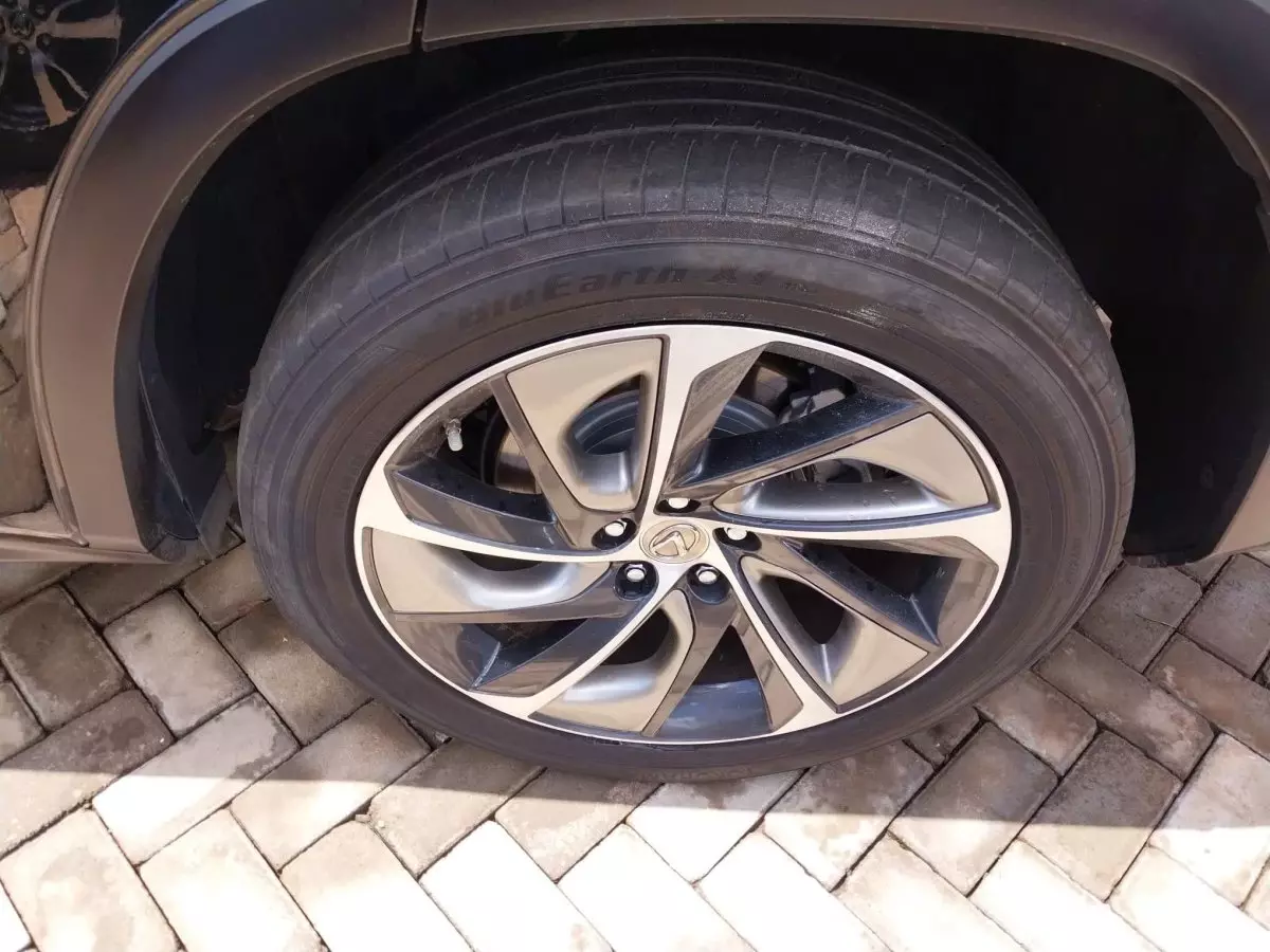 tyre0