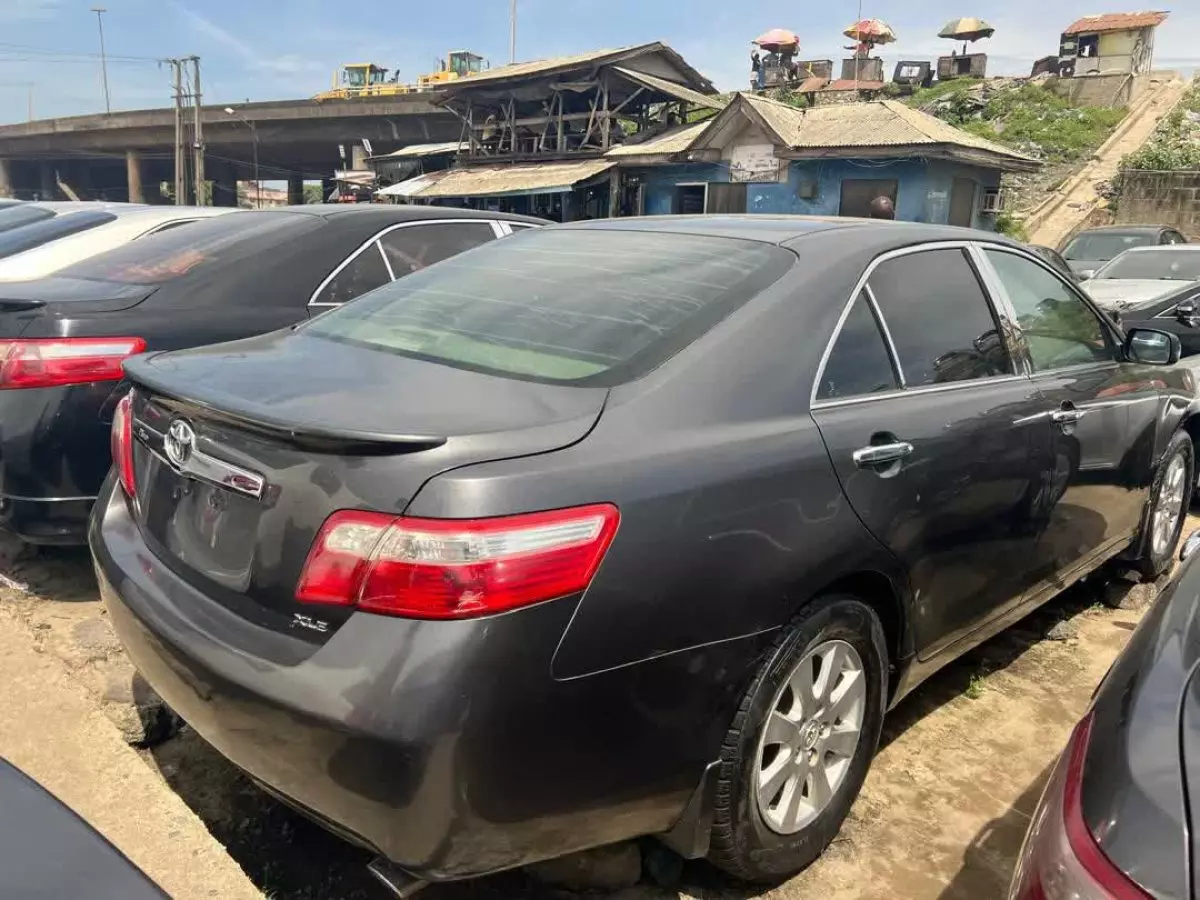 car Left Back