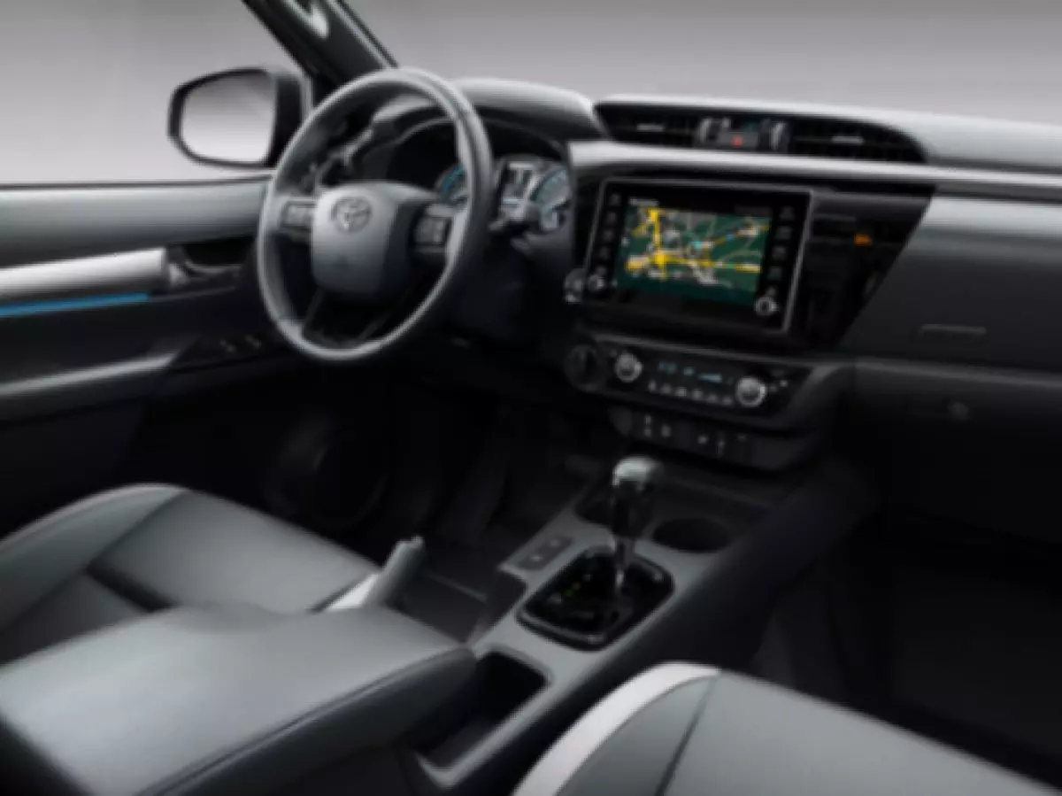 interiorFront