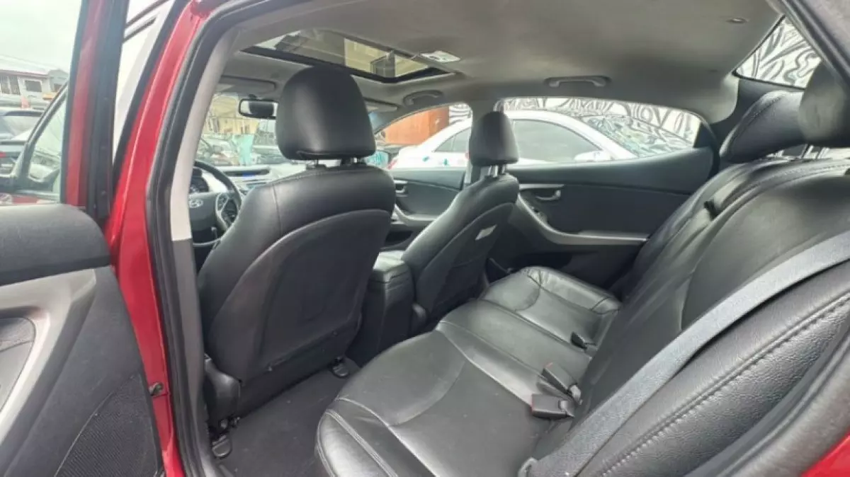 interiorBack