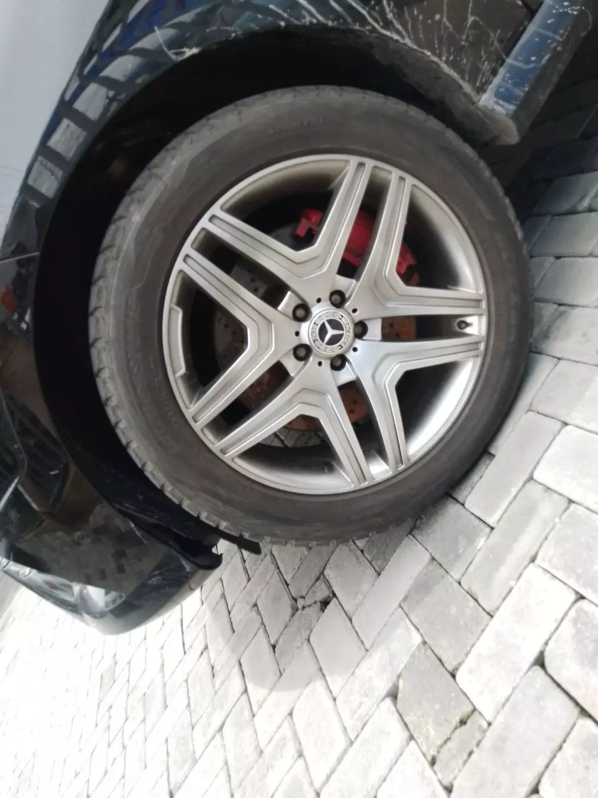 tyre1