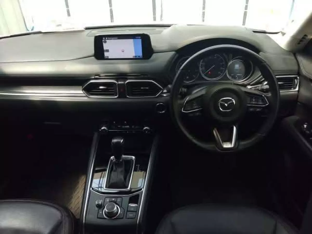 interiorFront