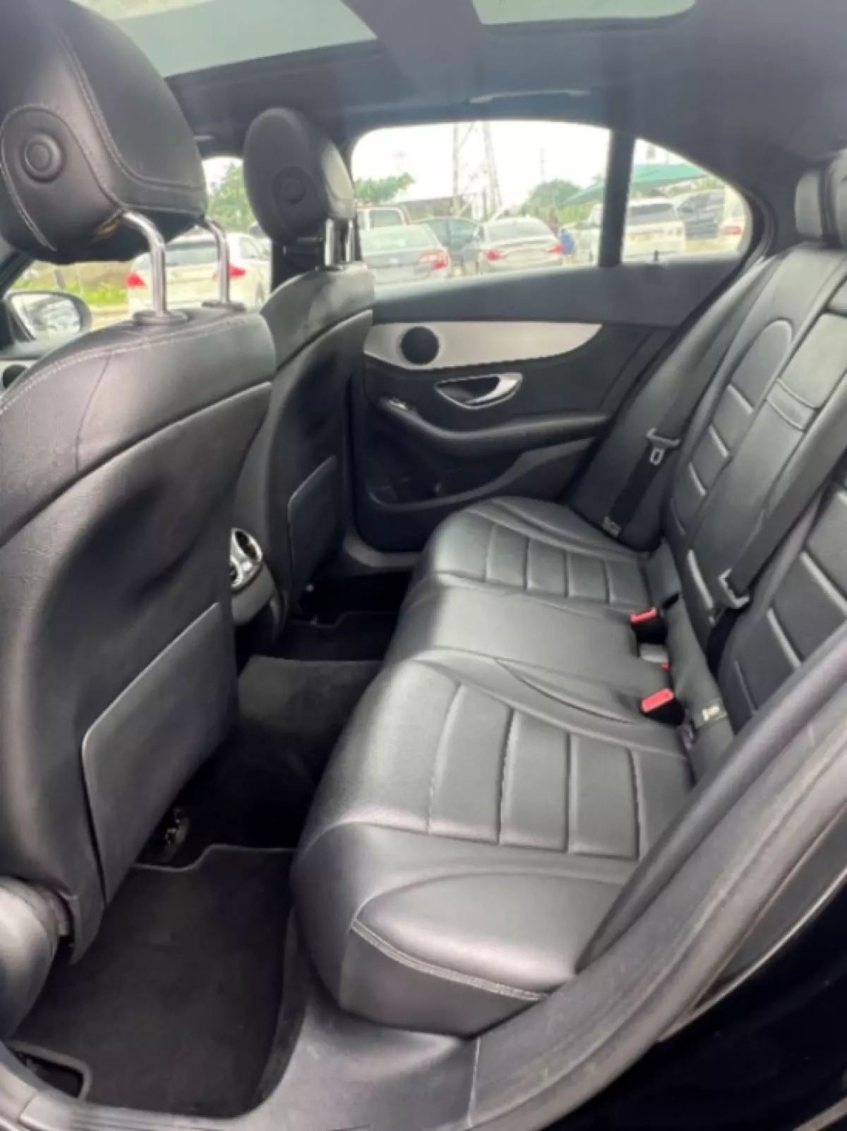 interiorBack
