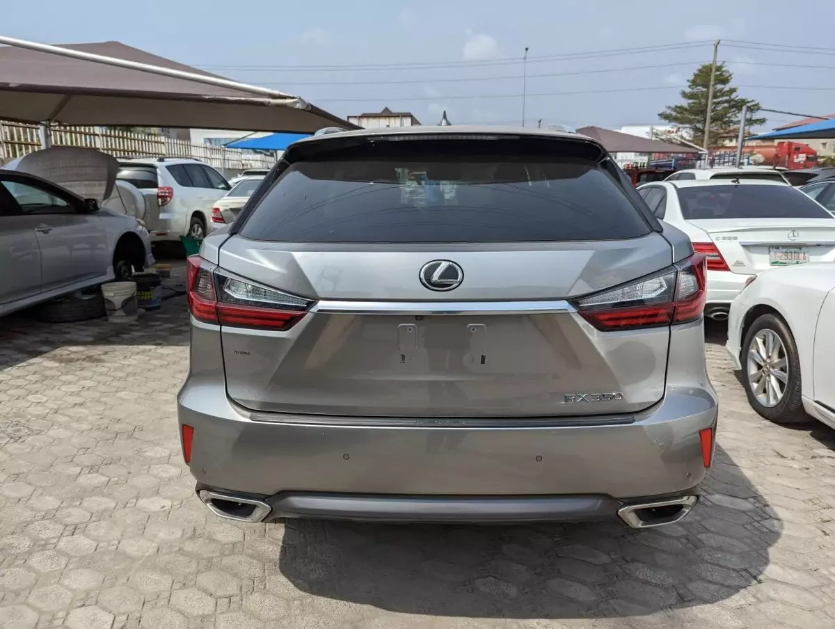 car Back