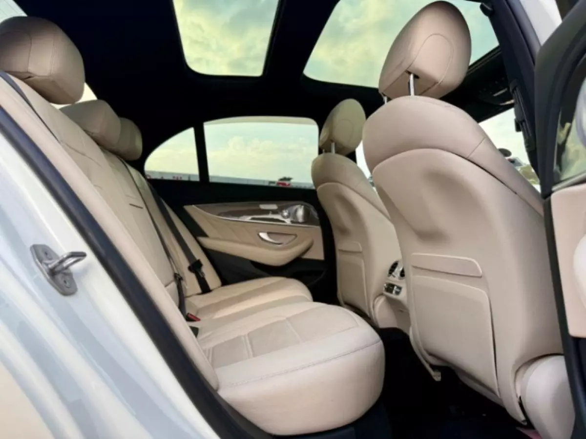 interiorBack