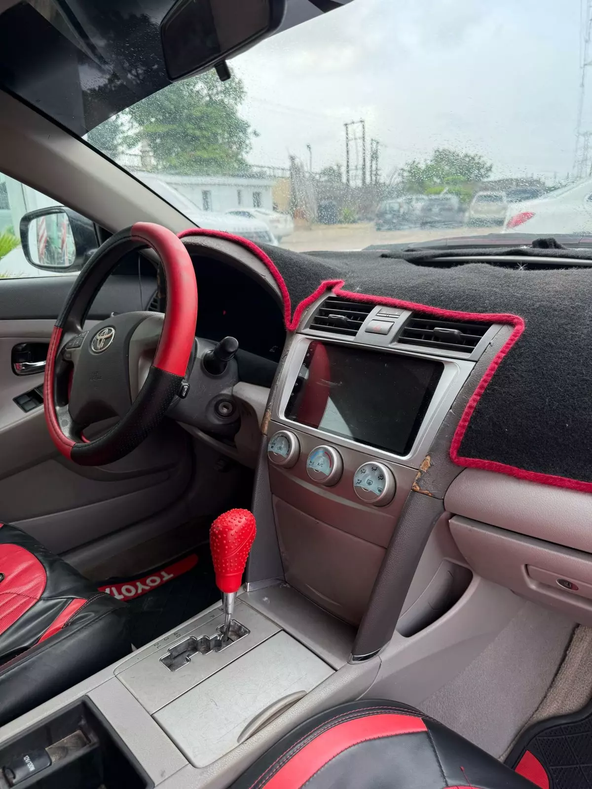 interiorFront
