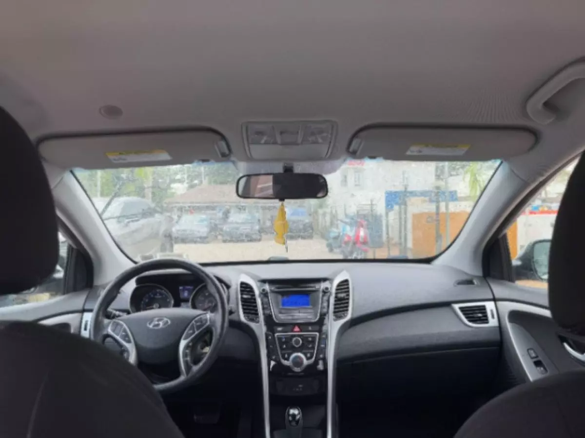 interiorFront