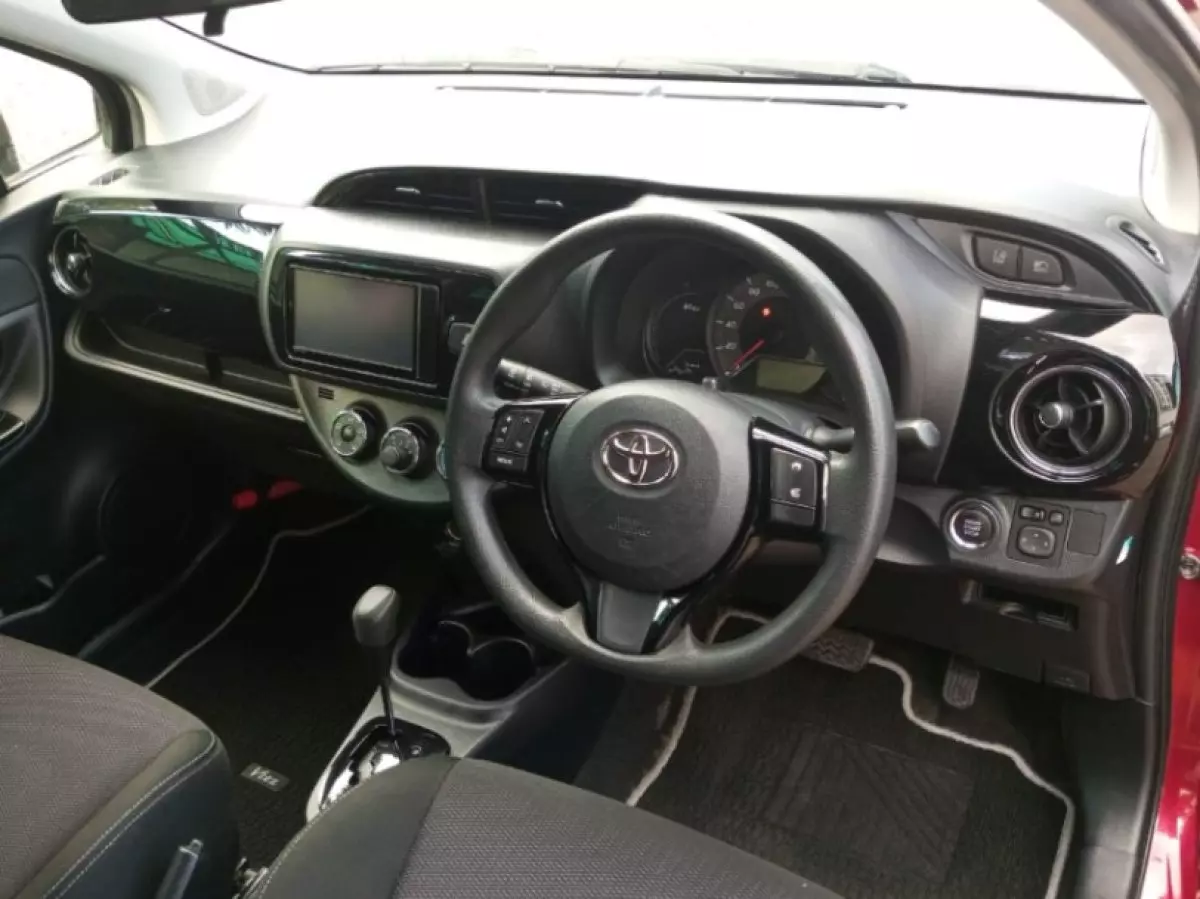 interiorFront