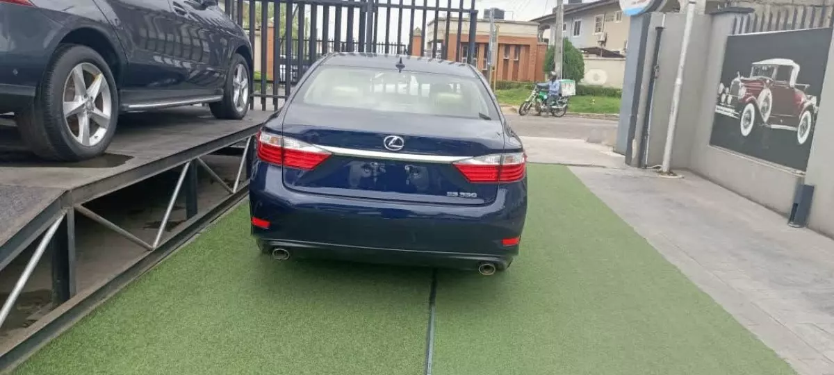 car Back