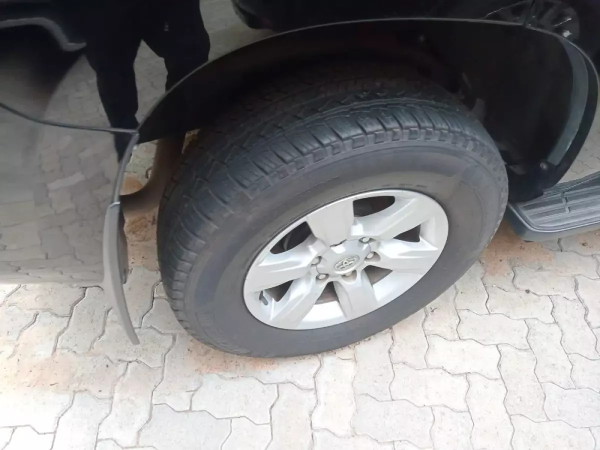 tyre1