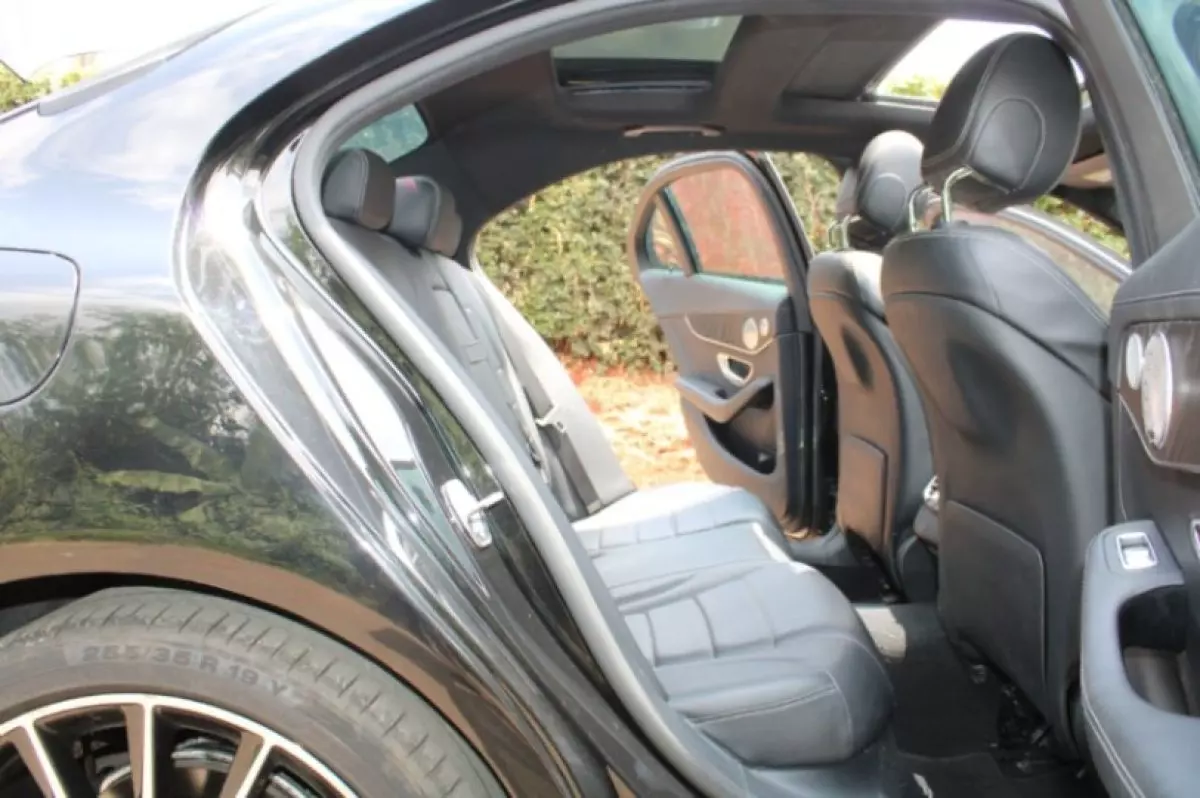 interiorBack