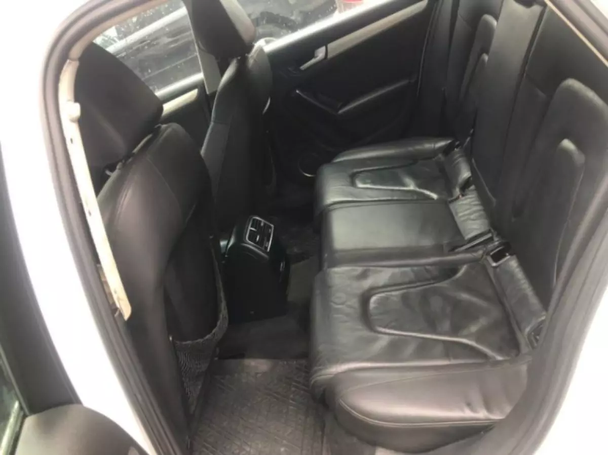 interiorBack