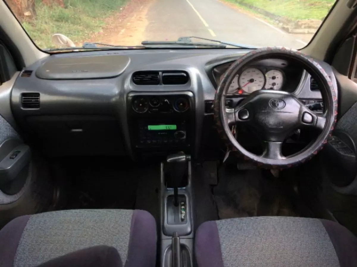 interiorFront