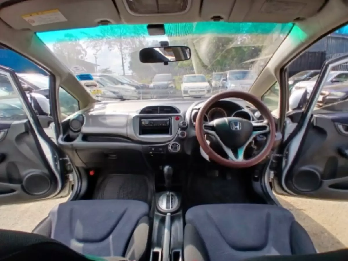 interiorFront