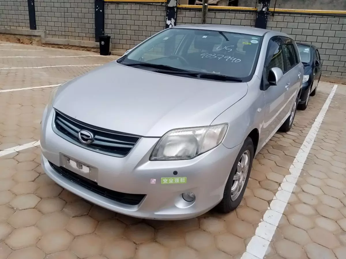 Toyota Fielder  - 2010