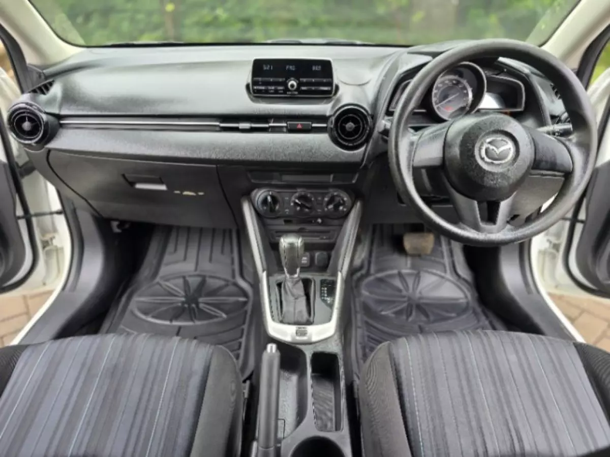 interiorFront