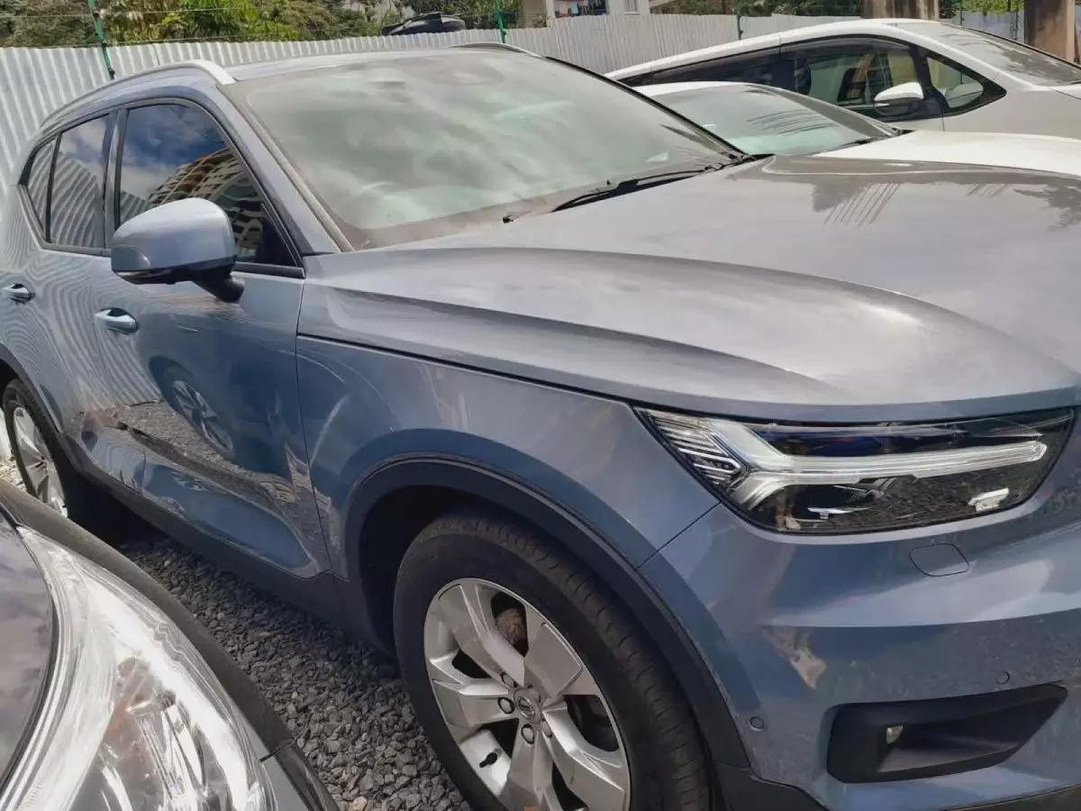 car Left