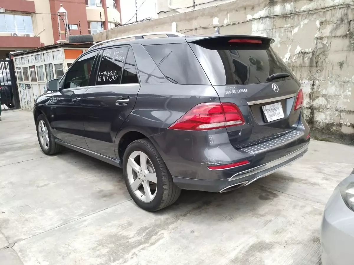 car Left Back
