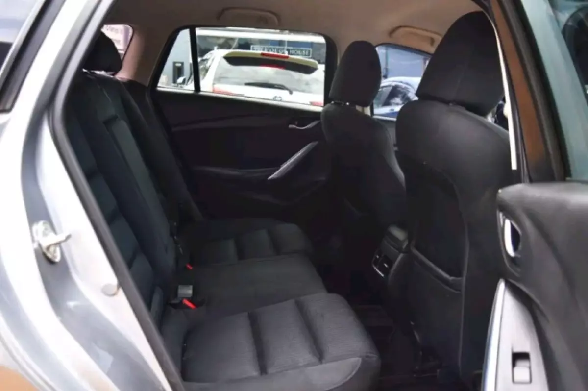 interiorBack