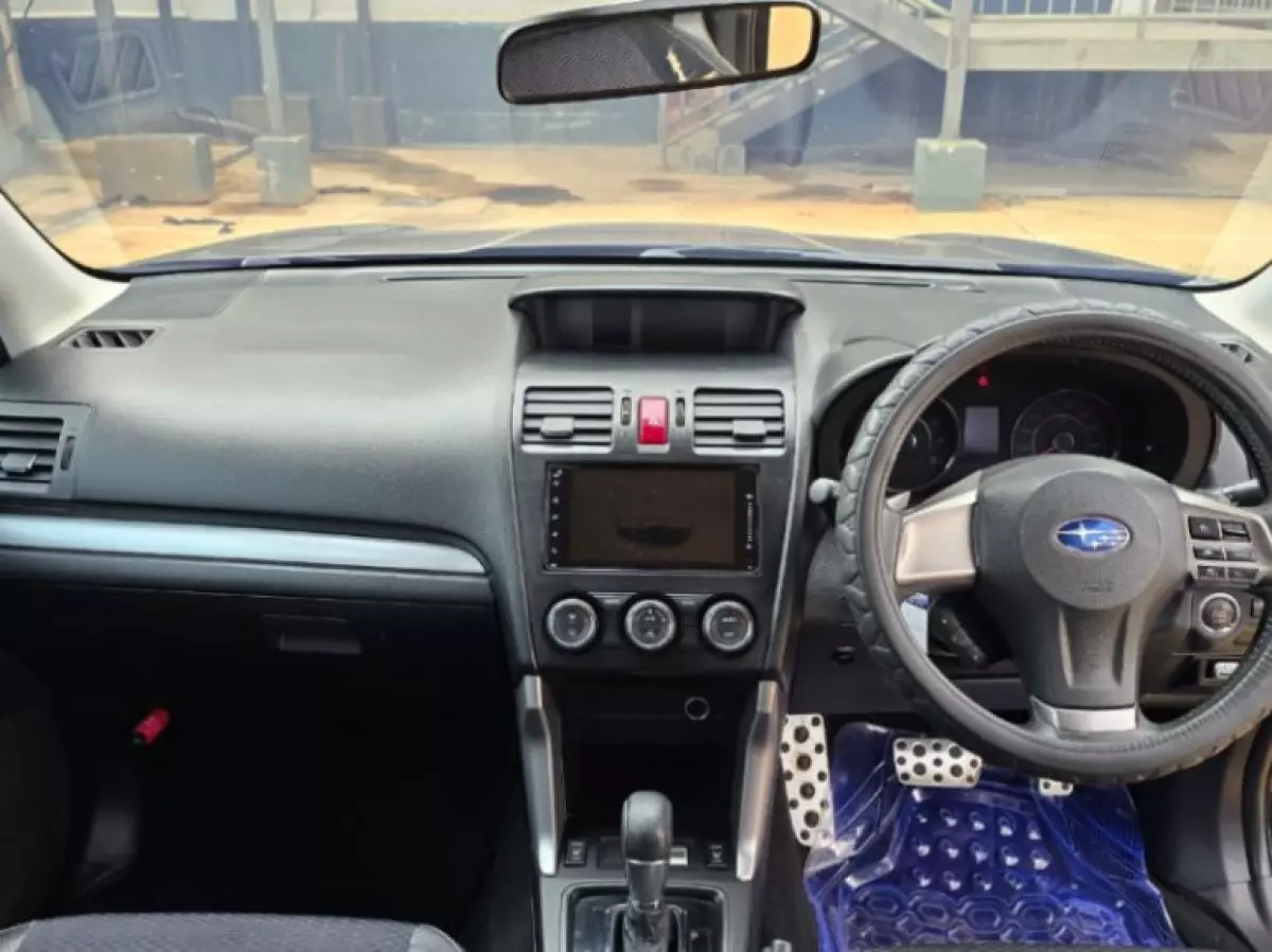 interiorFront
