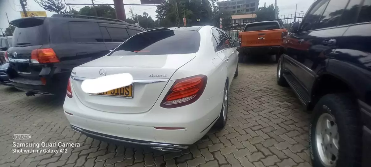 car Right Back