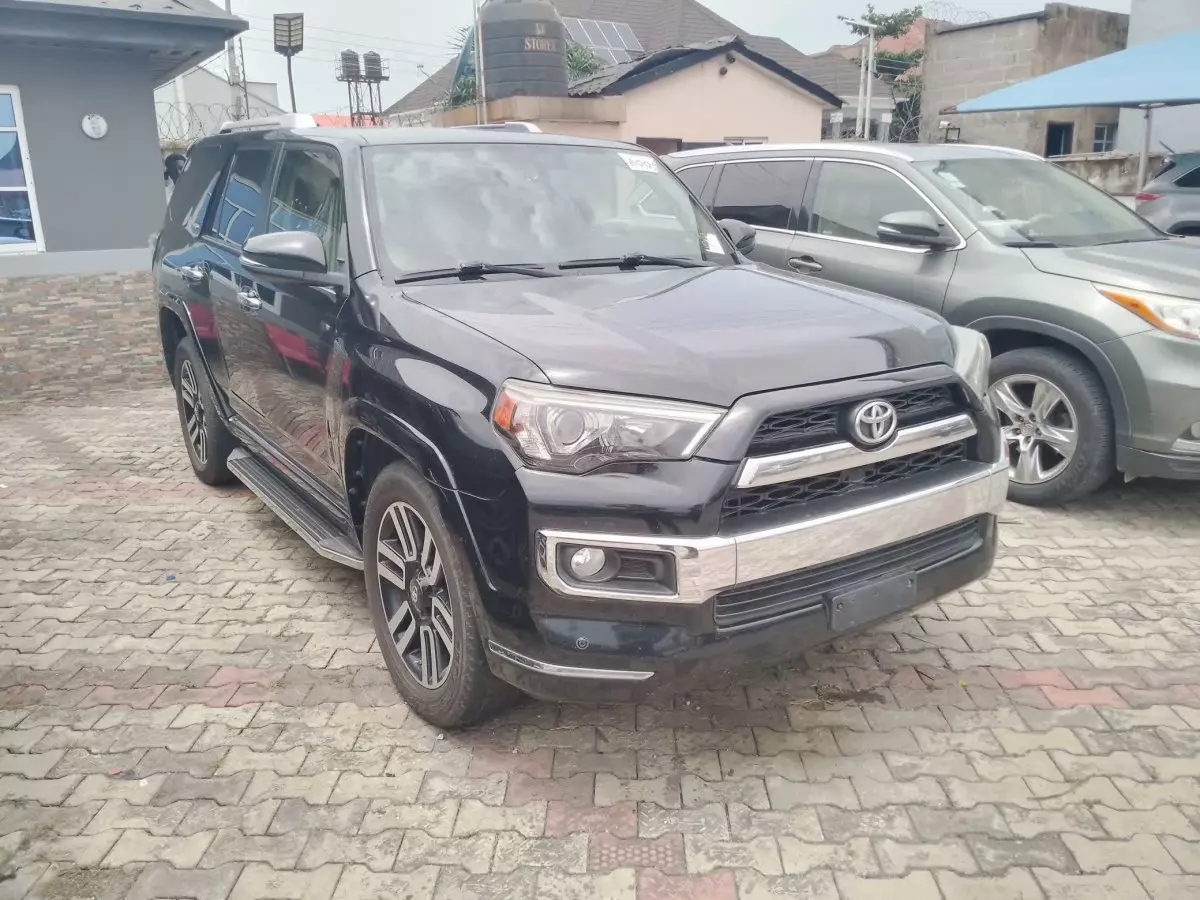 Toyota 4-Runner - 2014