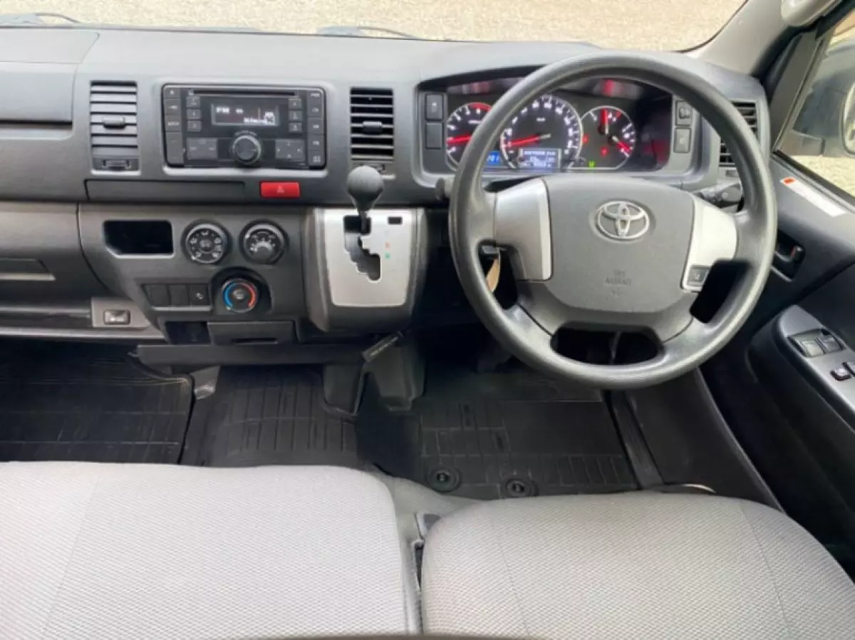 interiorFront