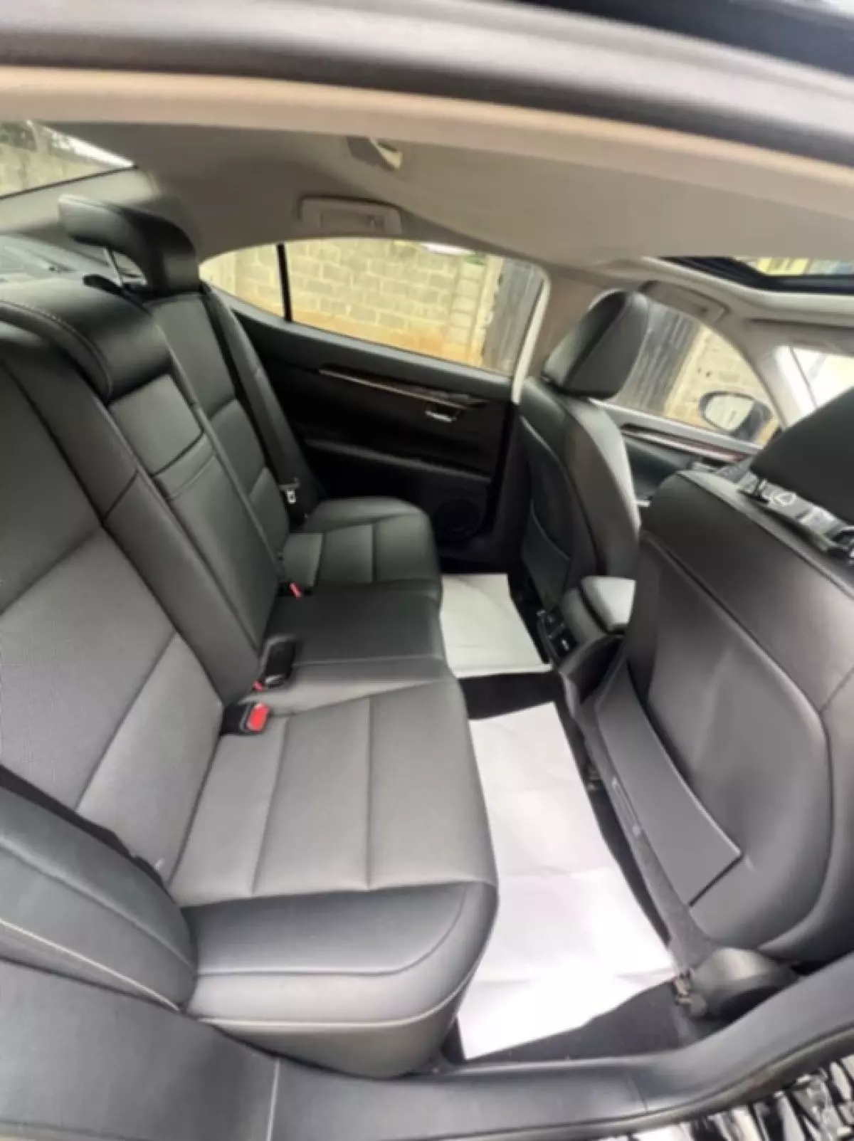 interiorBack