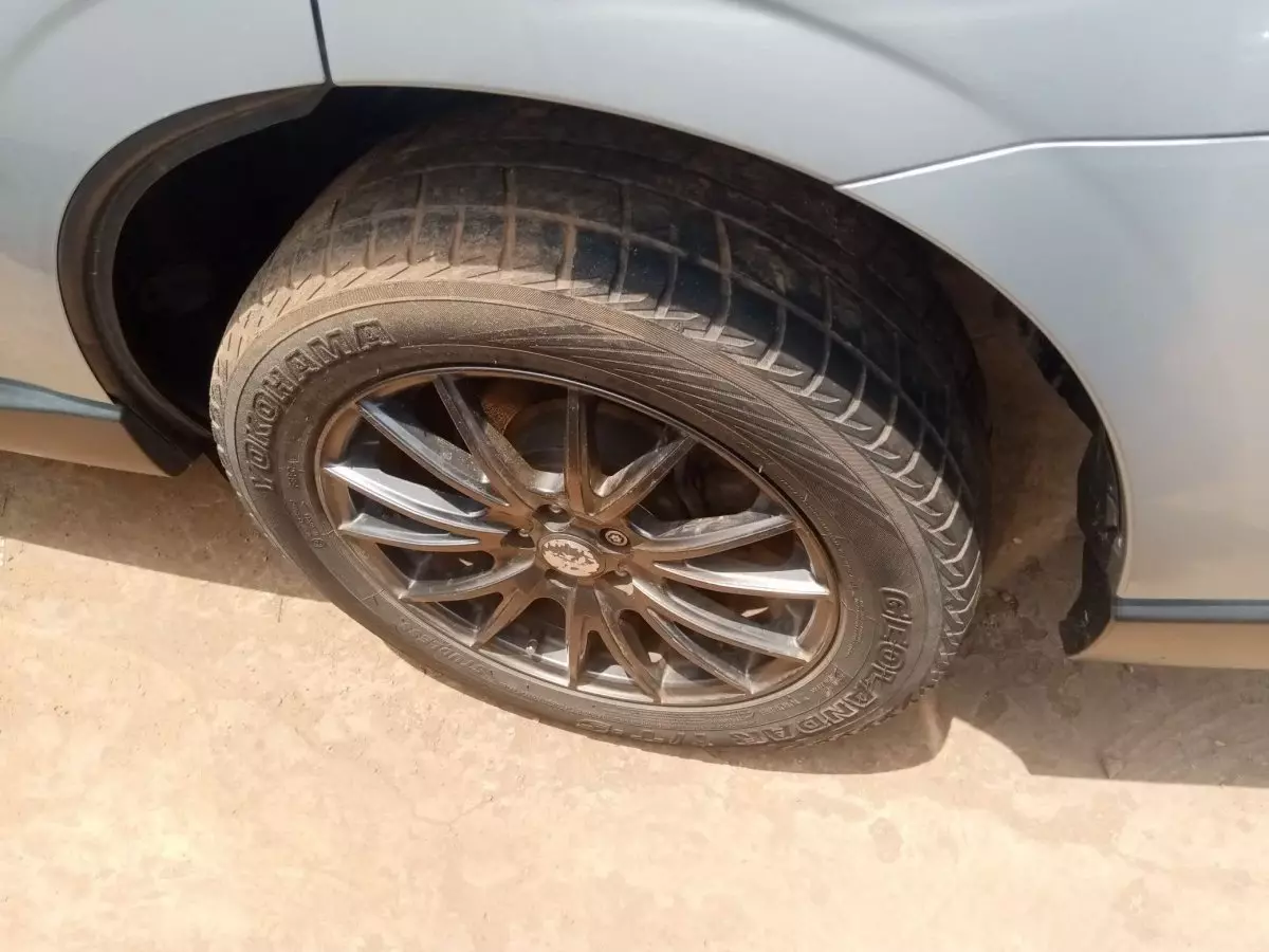 tyre1