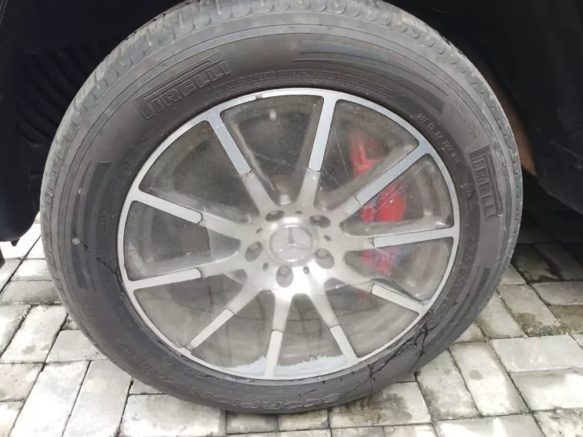 tyre1