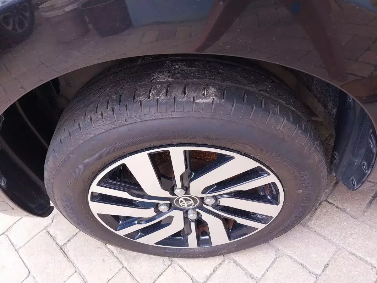 tyre1