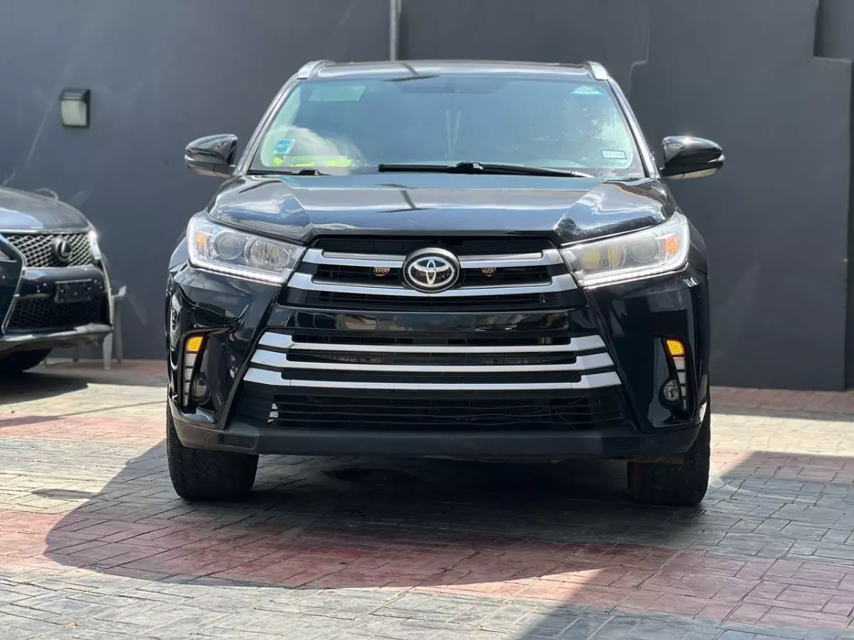 Toyota Highlander - 2015