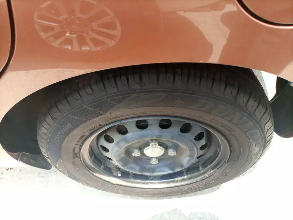 tyre0