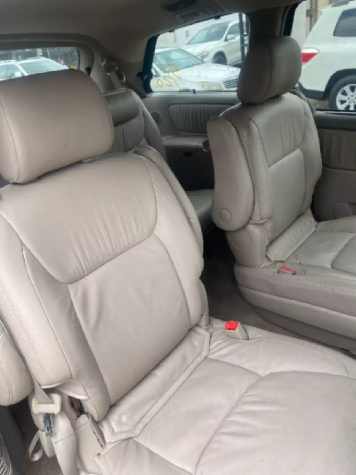 interiorBack