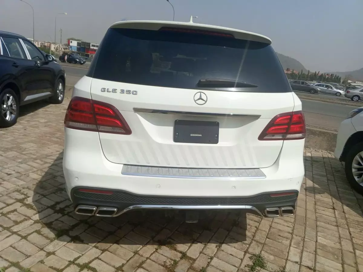 car Back