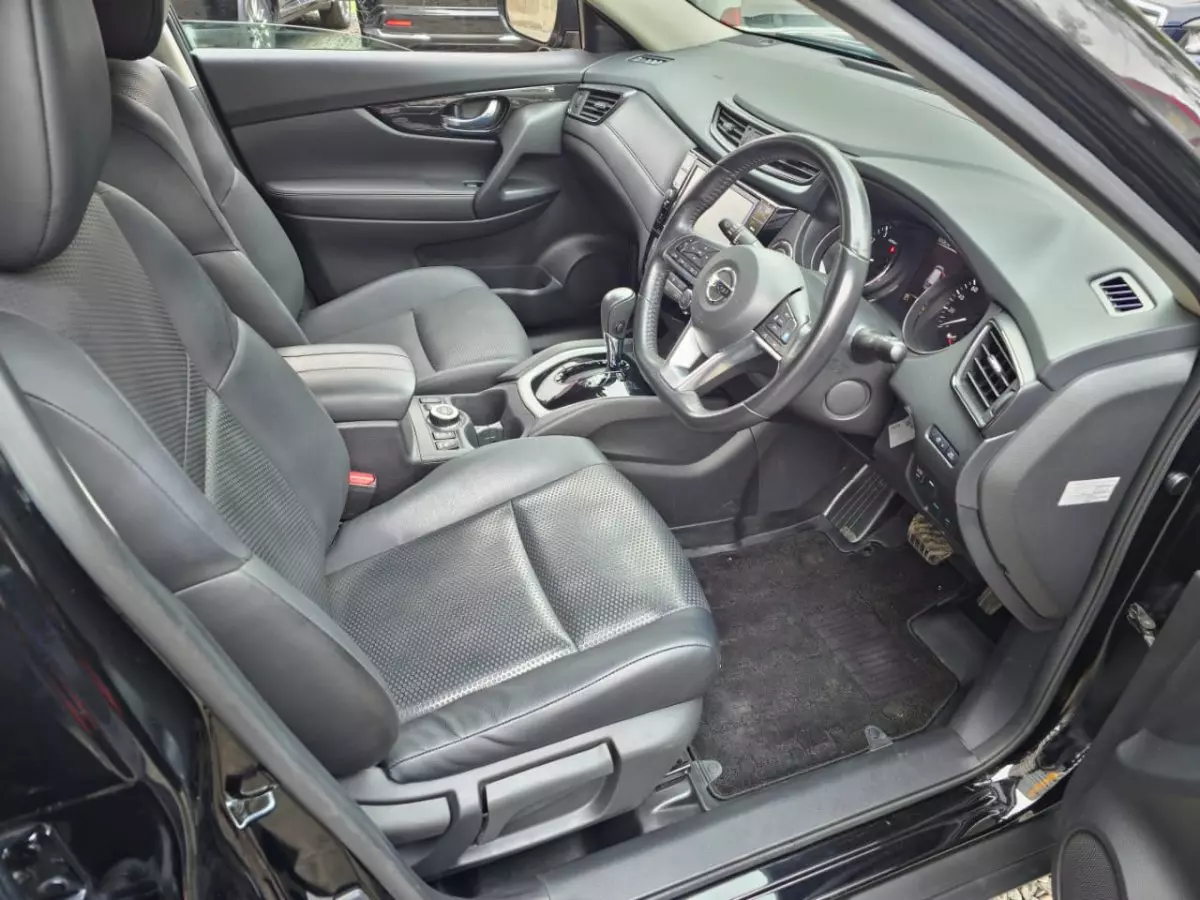 frontSeats