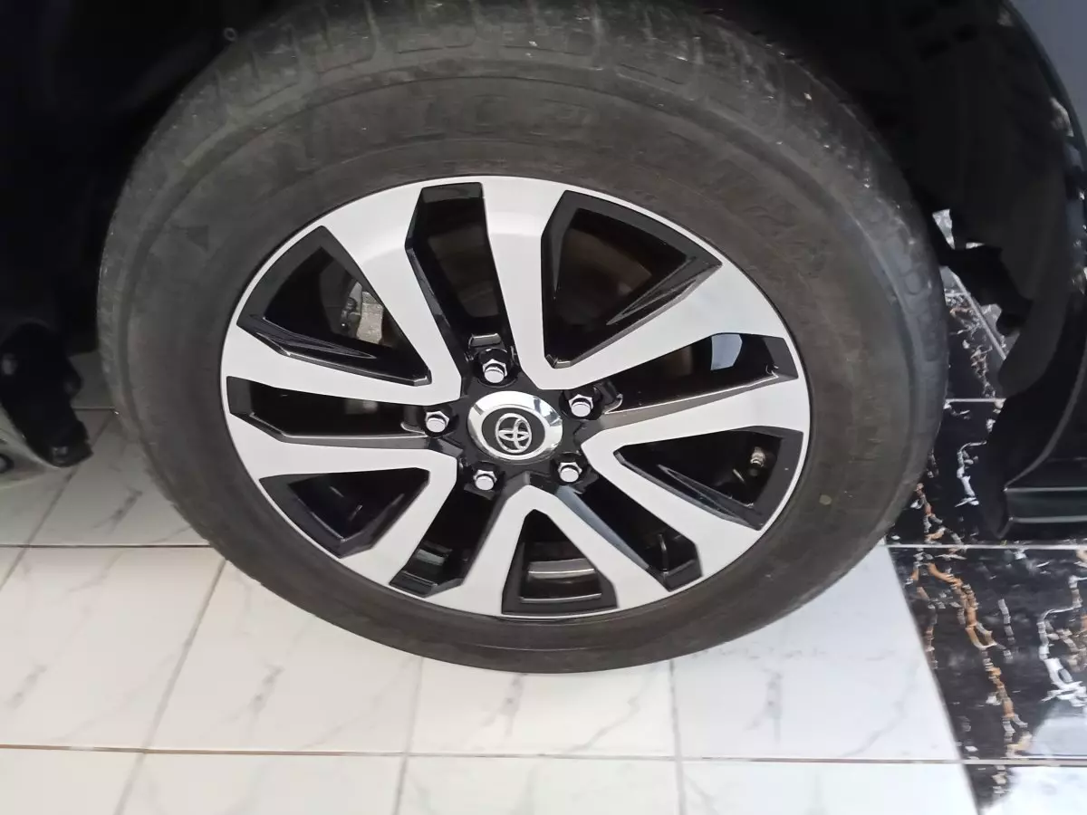 tyre1