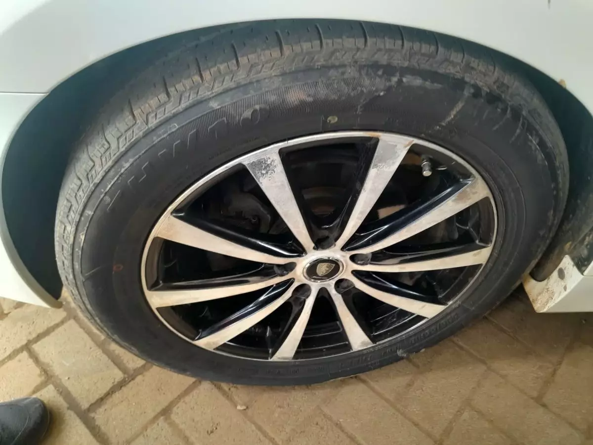 tyre1