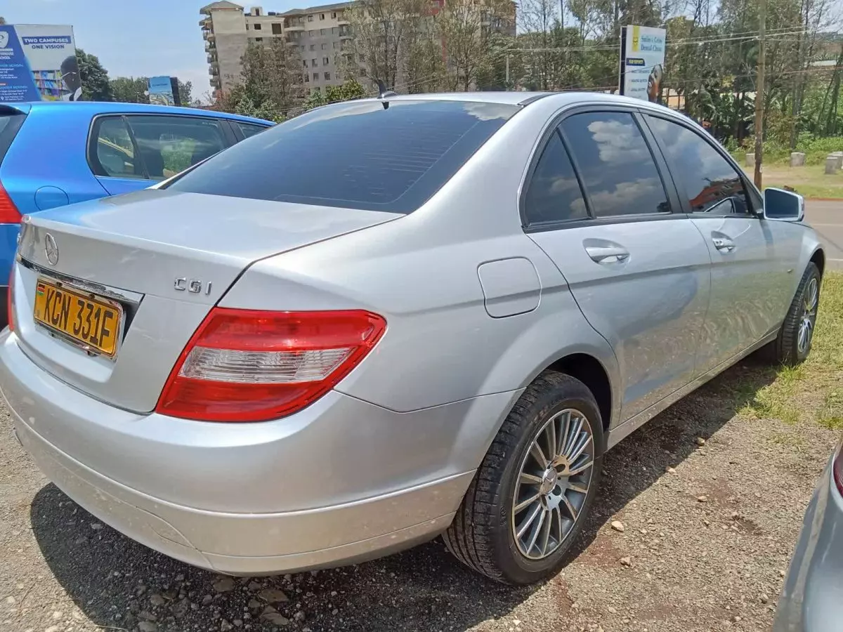 car Right Back