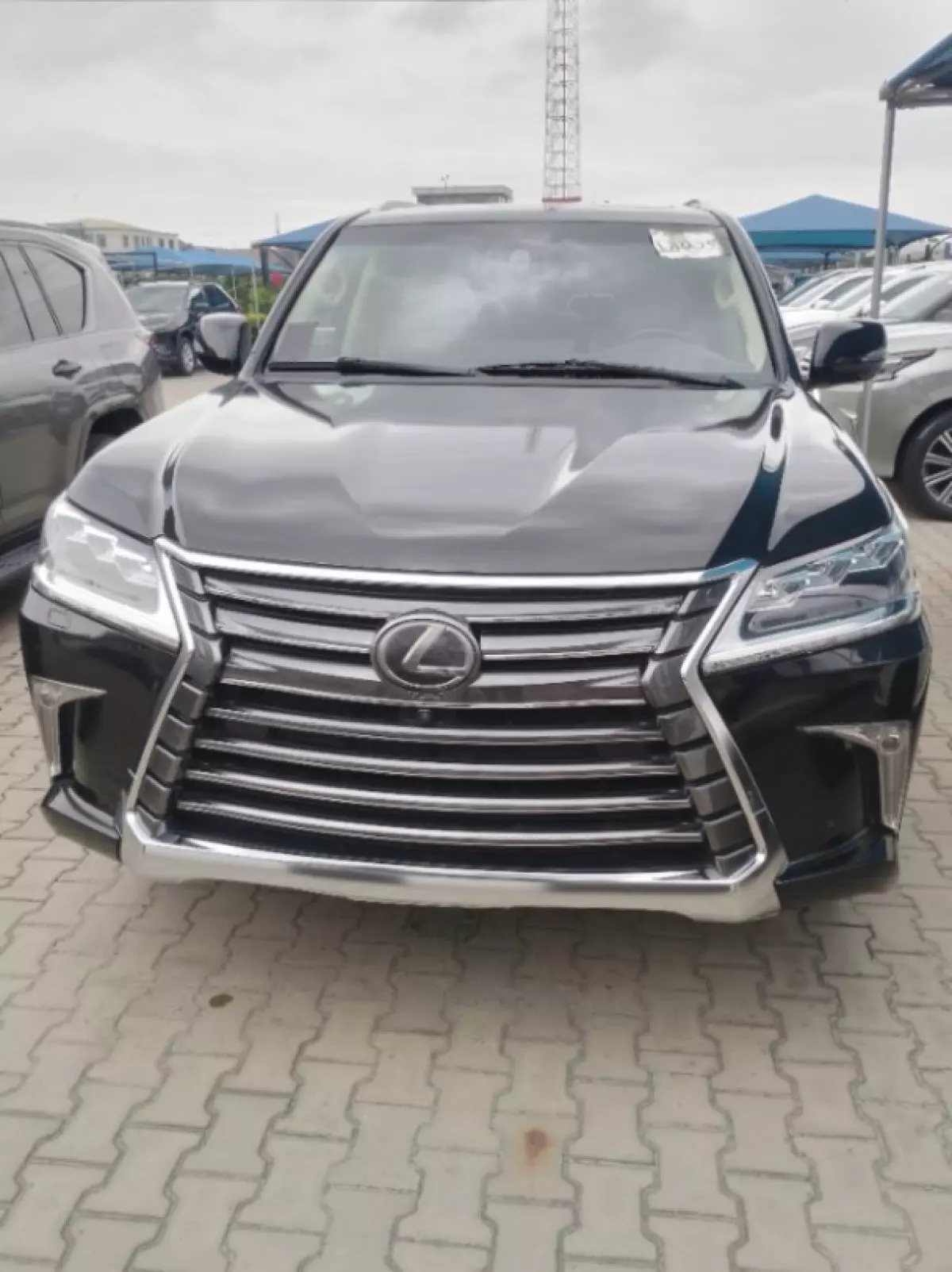 Lexus LX 570 - 2018
