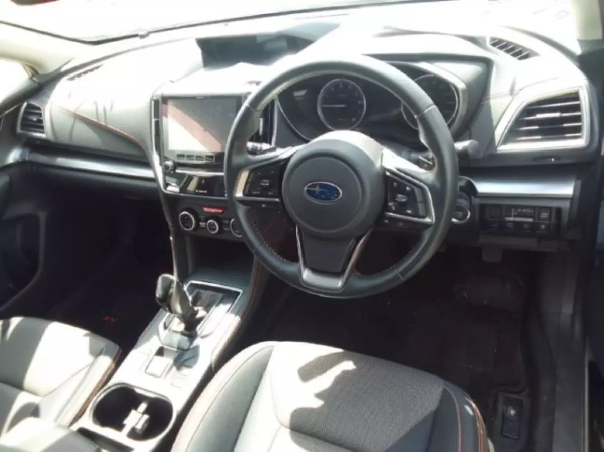 interiorFront