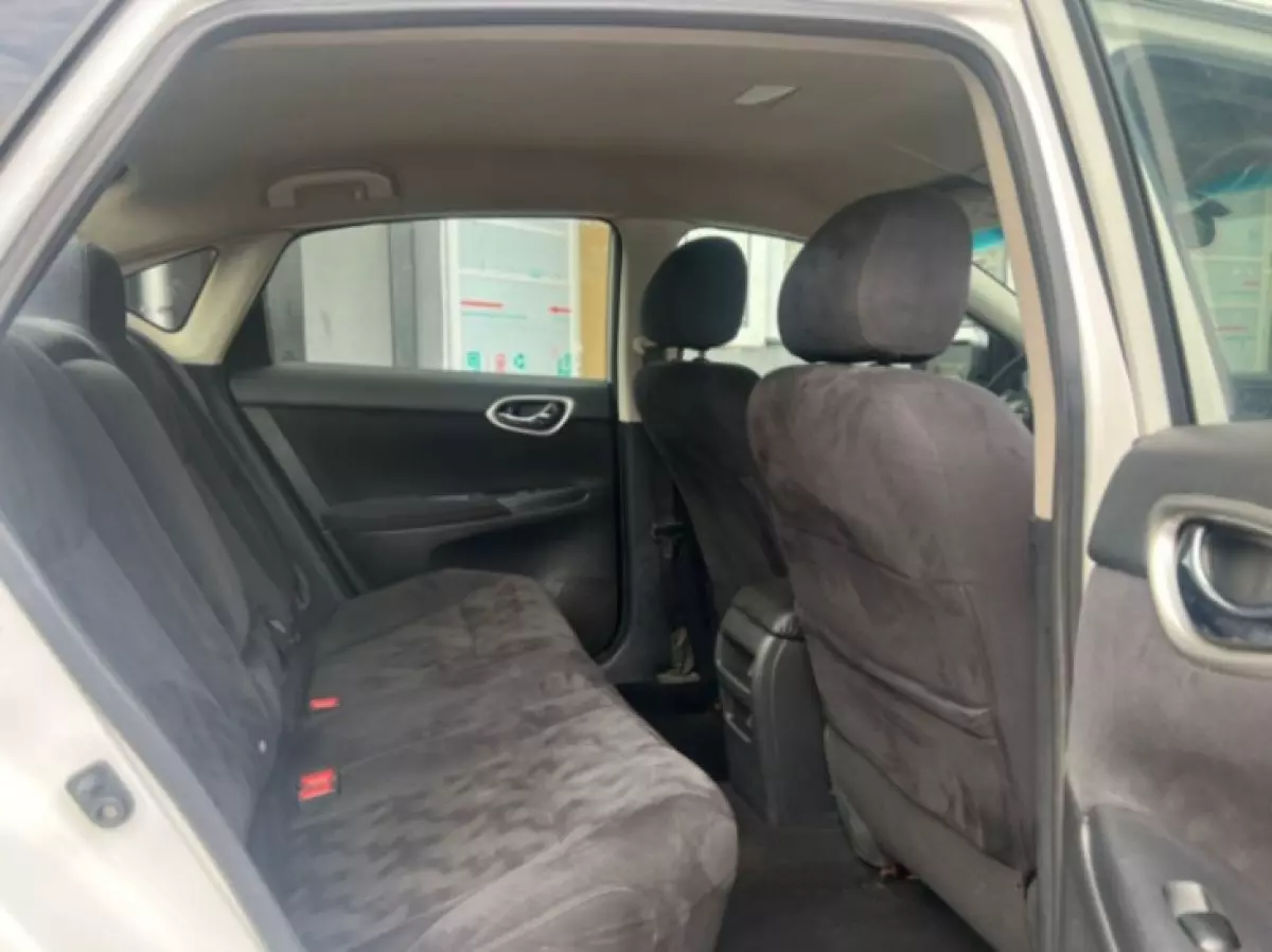 interiorBack