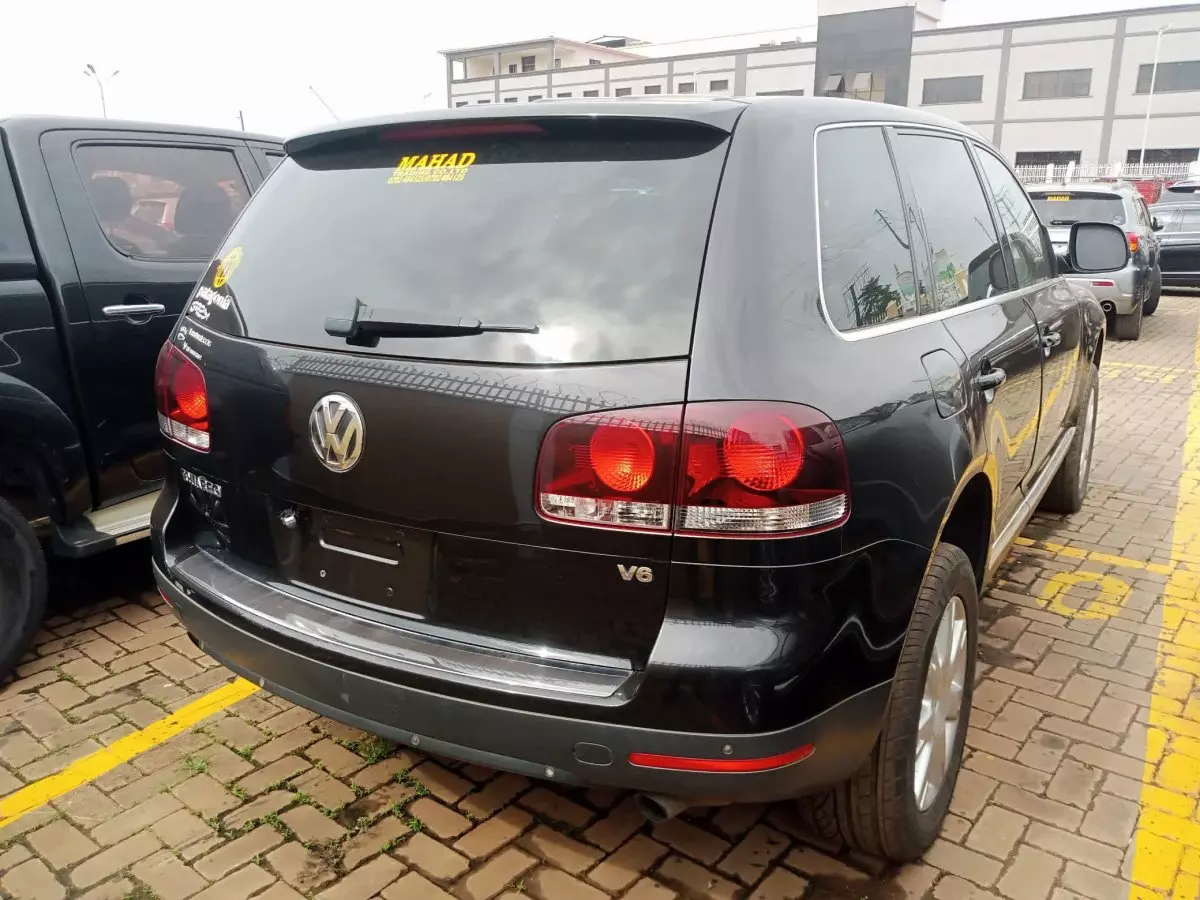 car Left Back
