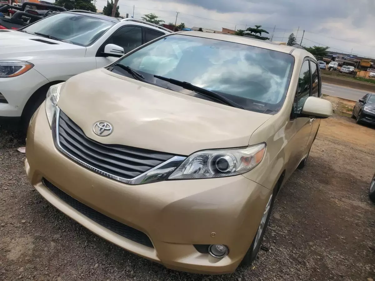 car Left
