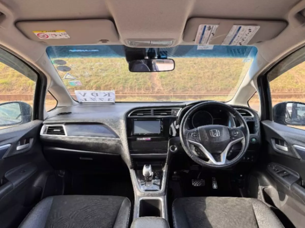 interiorFront