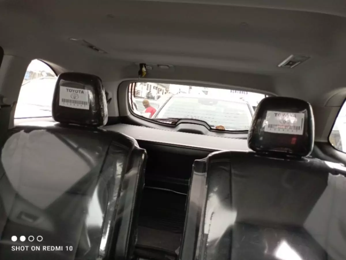 interiorBack