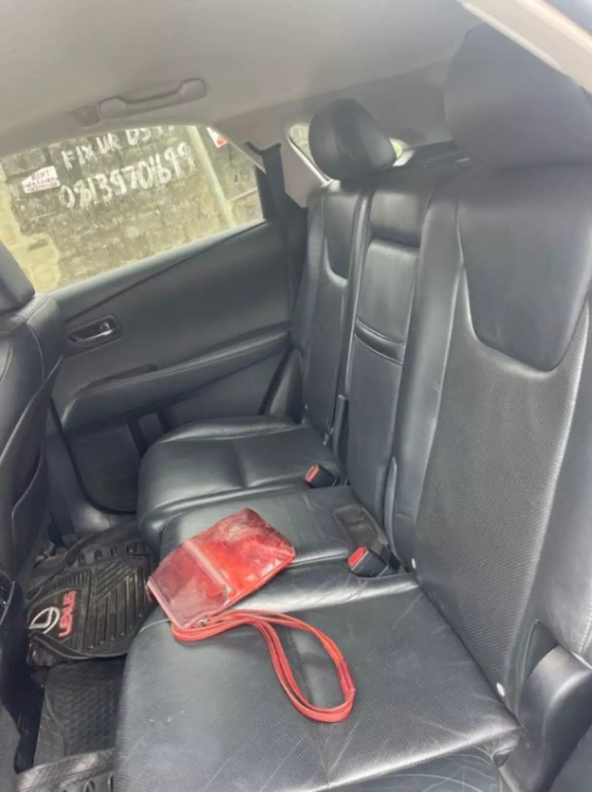 interiorBack